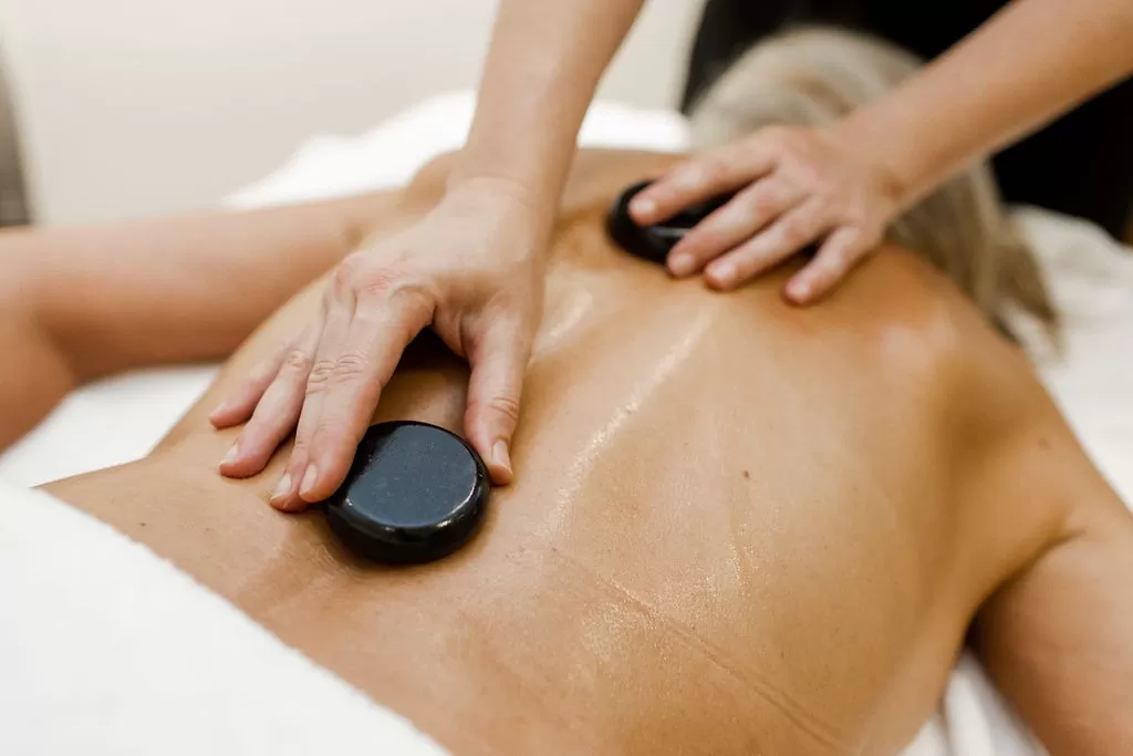 3 hour Summer Elisabeth Ultimate Massage Experience - 1 Person