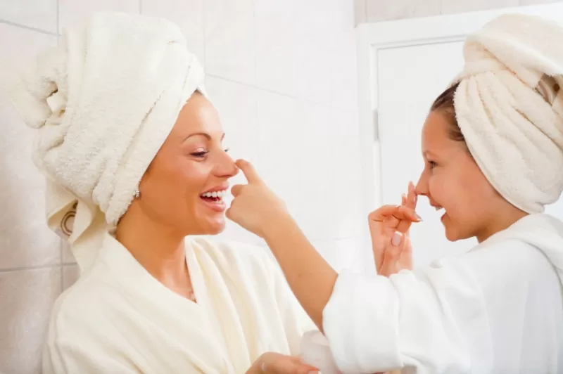 1 hour - Little Luxe with Mum Package $300 (2 people)